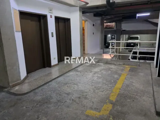 Alquilo apartamento de 50 mt2 en edificio ejecutivo Urb. Campo Alegre - 9