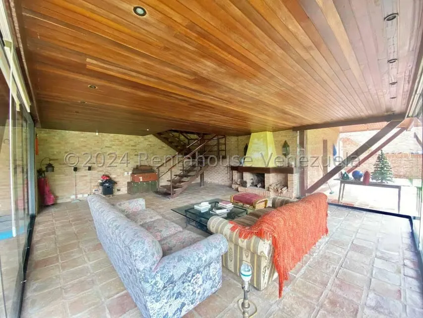 Casa (Multipes Niveles) en Venta en Oripoto, Distrito Metropolitano - 33