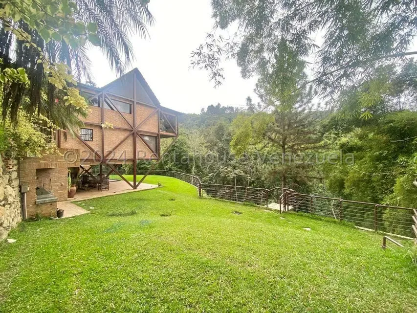 Casa (Multipes Niveles) en Venta en Oripoto, Distrito Metropolitano - 35