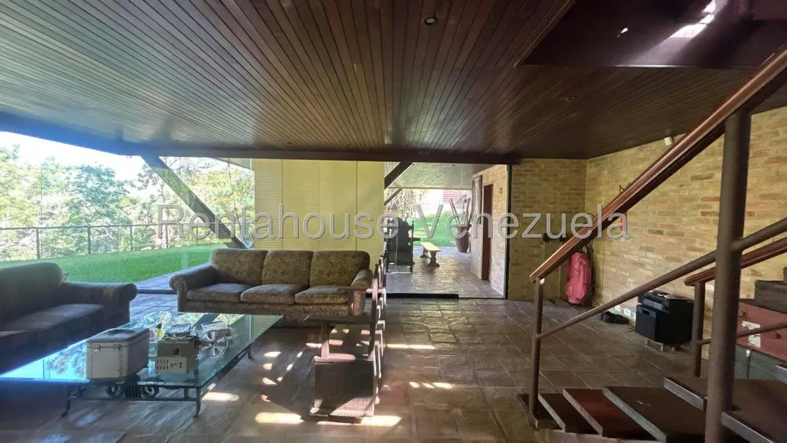 Casa (Multipes Niveles) en Venta en Oripoto, Distrito Metropolitano - 76