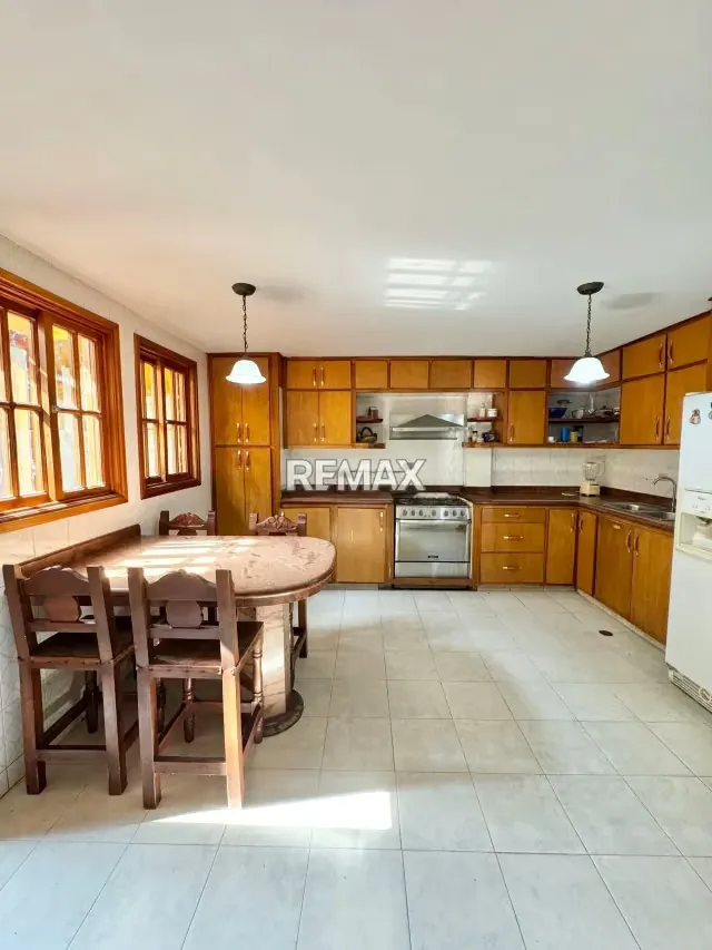 SE VENDE CASA EN LOS KIOSKOS - 7