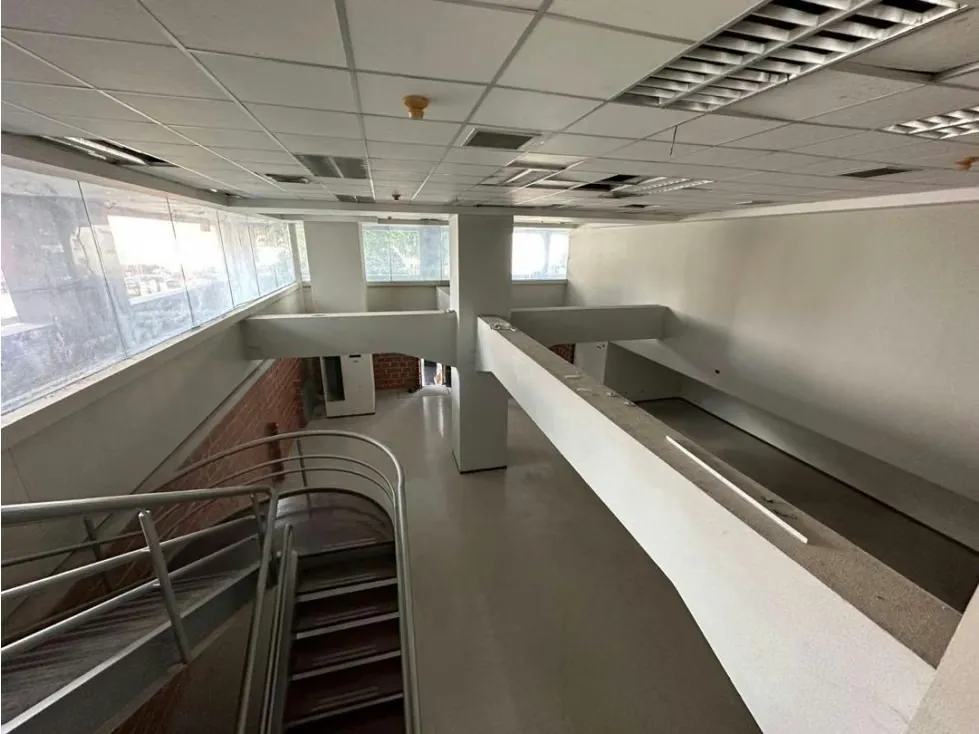 Se alquila/vende Local comercial 667m² La California - 2
