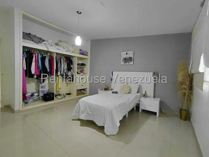 Casa (Duplex) en Venta en Los Castores, Miranda - 16