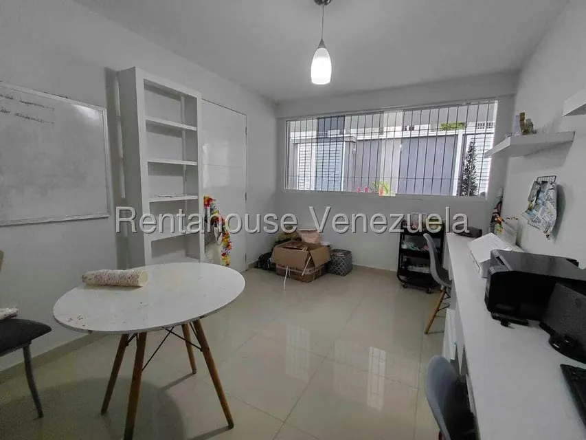 Casa (Duplex) en Venta en Los Castores, Miranda - 19