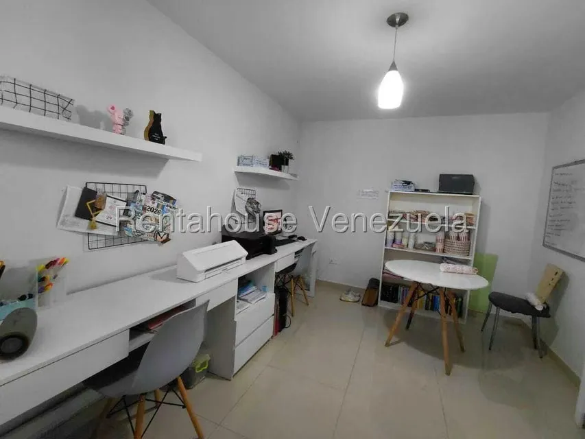 Casa (Duplex) en Venta en Los Castores, Miranda - 20