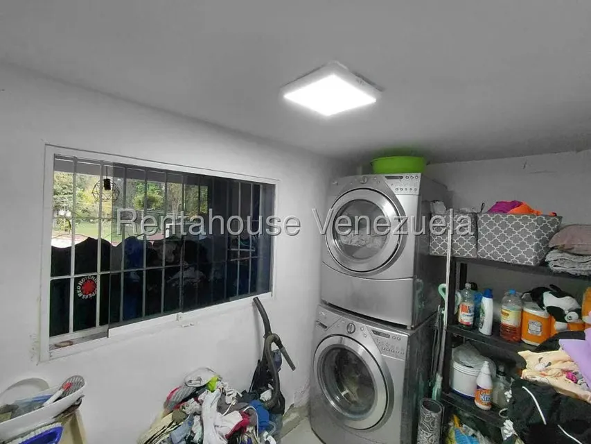 Casa (Duplex) en Venta en Los Castores, Miranda - 24