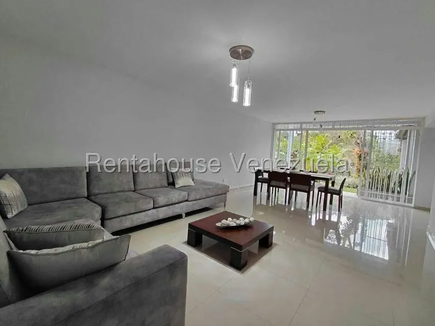 Casa (Duplex) en Venta en Los Castores, Miranda - 6