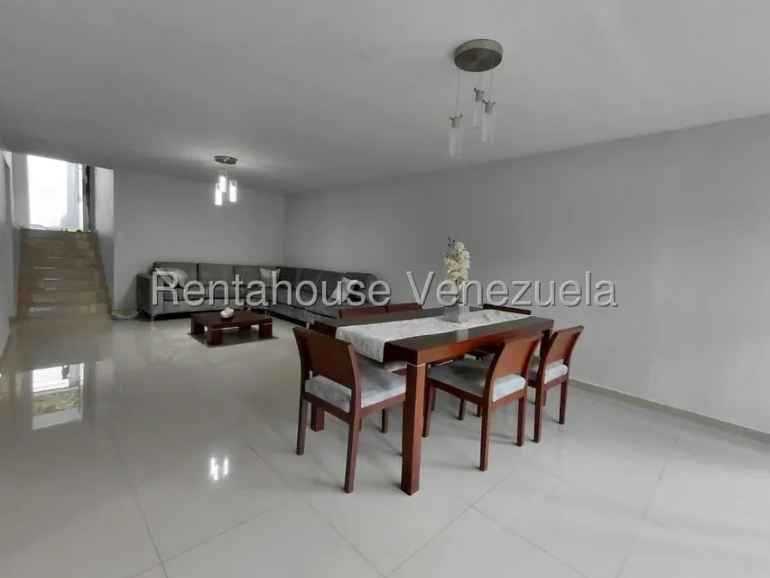 Casa (Duplex) en Venta en Los Castores, Miranda - 7