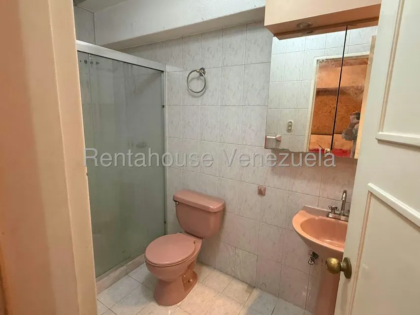 Apartamento (1 Nivel) en Venta en El Cigarral, Distrito Metropolitano - 12