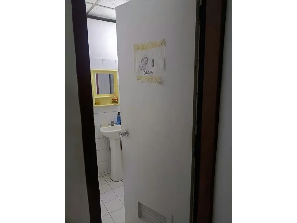 Local en venta 880m², Av Pricipal Del Llanito Petar - 16