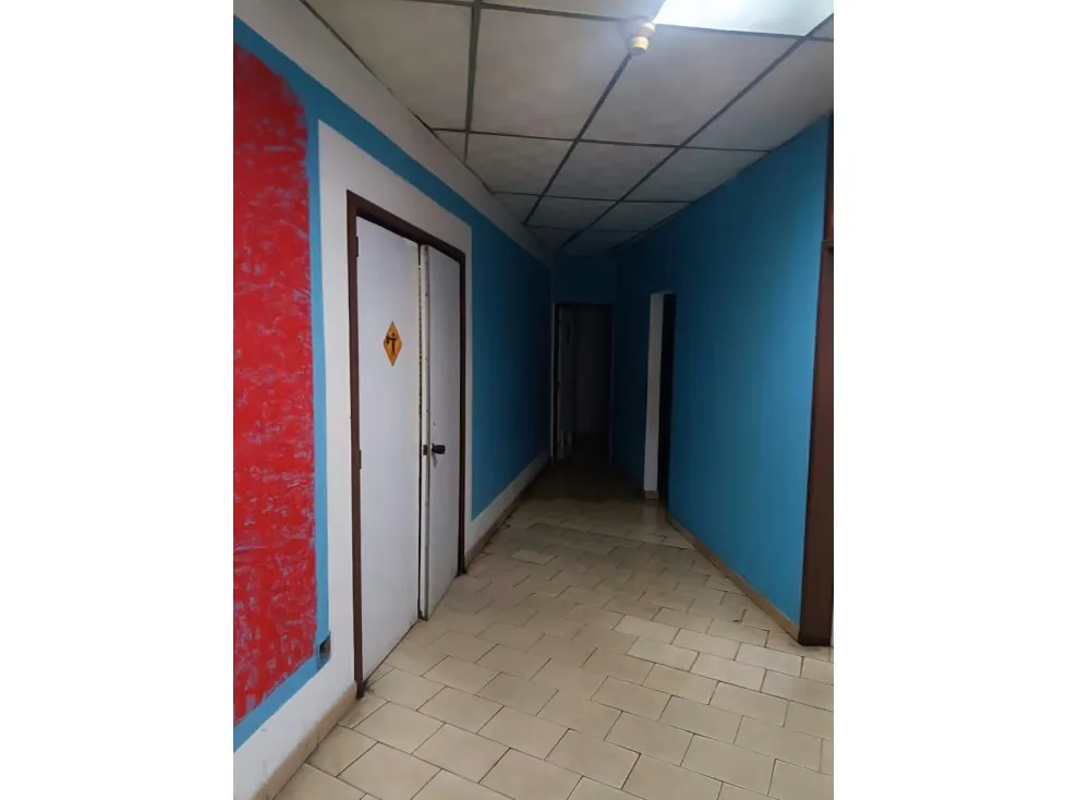 Local en venta 880m², Av Pricipal Del Llanito Petar - 5