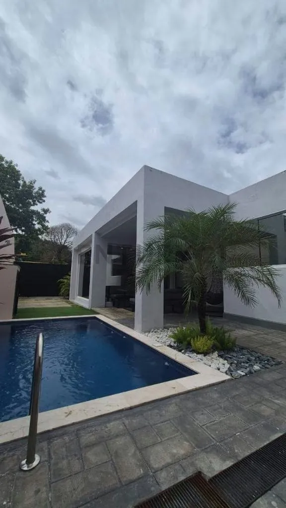 Venta de Casa - 3