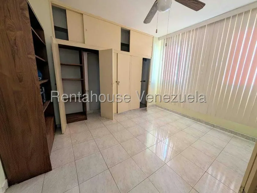 Apartamento (1 Nivel) en Venta en Santa Monica, Distrito Metropolitano - 5