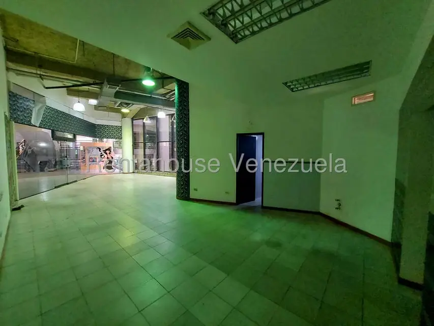 Local Comercial en Alquiler en Terrazas del Avila, Distrito Metropolitano - 5