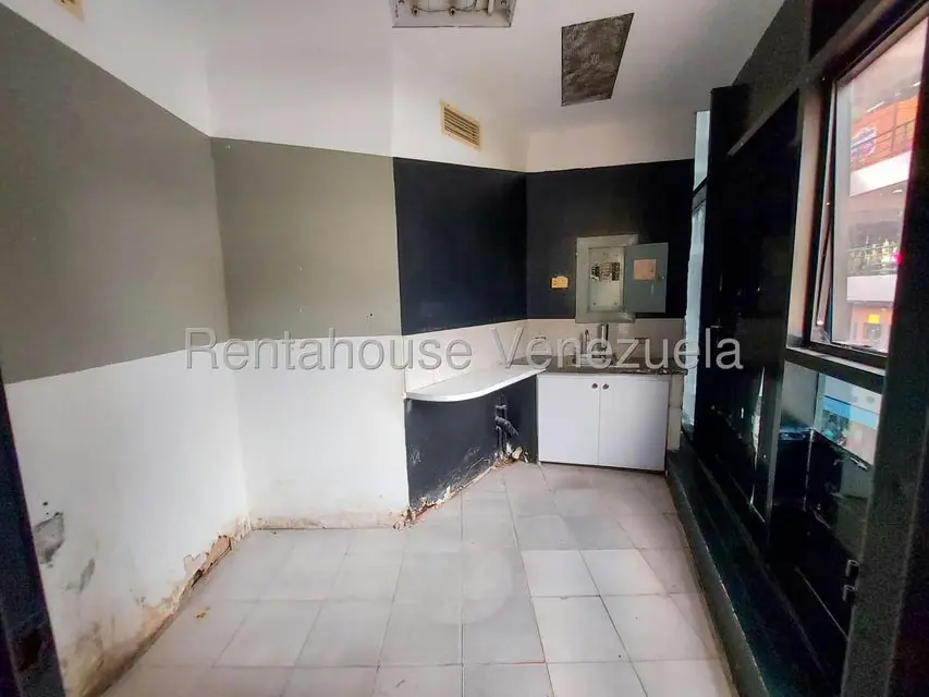 Local Comercial en Alquiler en Terrazas del Avila, Distrito Metropolitano - 10