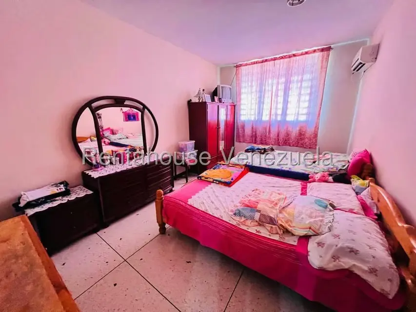 Comercial (Edificio) en Venta en Zona Centro, Aragua - 34