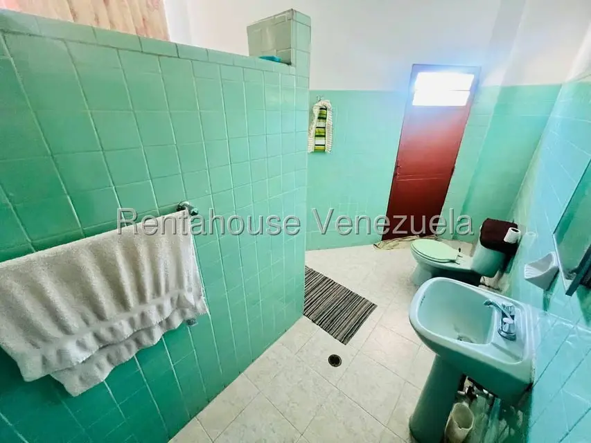 Comercial (Edificio) en Venta en Zona Centro, Aragua - 36