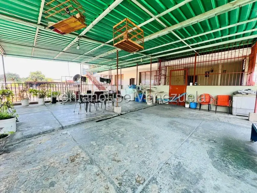 Comercial (Edificio) en Venta en Zona Centro, Aragua - 38
