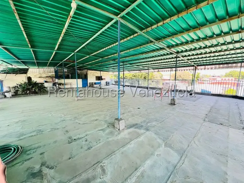 Comercial (Edificio) en Venta en Zona Centro, Aragua - 41
