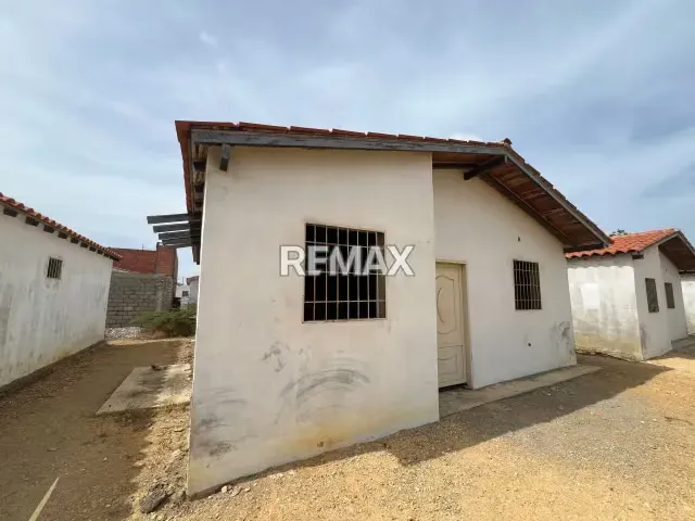 Casa en Obra Gris en Venta