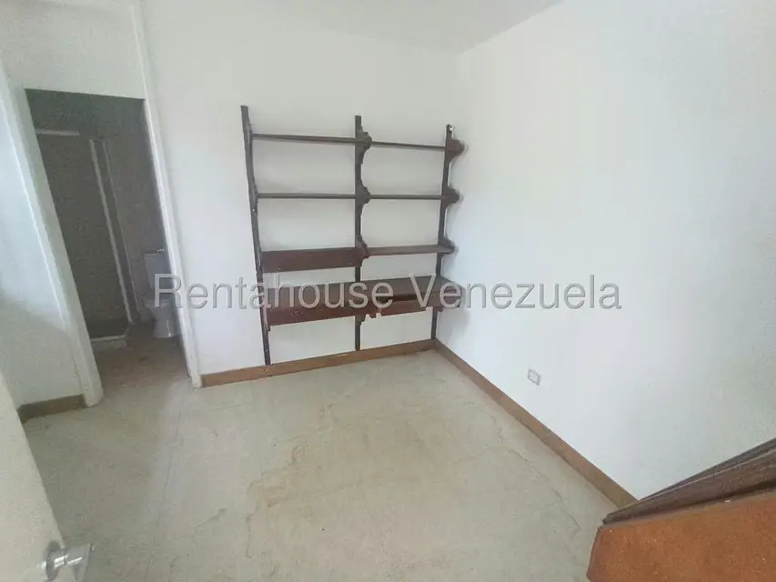 Casa (Multipes Niveles) en Venta en La Lagunita Country Club, Distrito Metropolitano - 32
