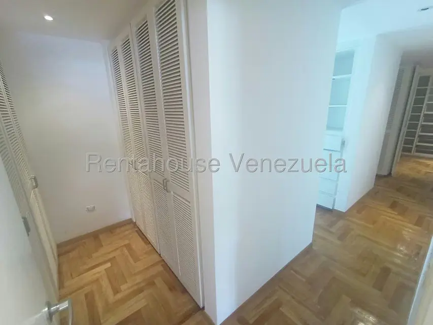 Casa (Multipes Niveles) en Venta en La Lagunita Country Club, Distrito Metropolitano - 51
