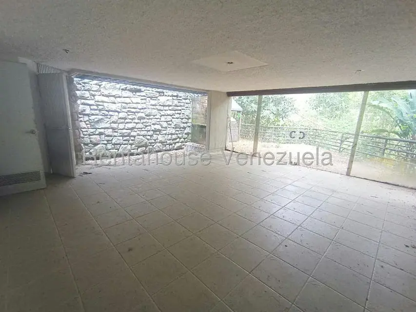 Casa (Multipes Niveles) en Venta en La Lagunita Country Club, Distrito Metropolitano - 75
