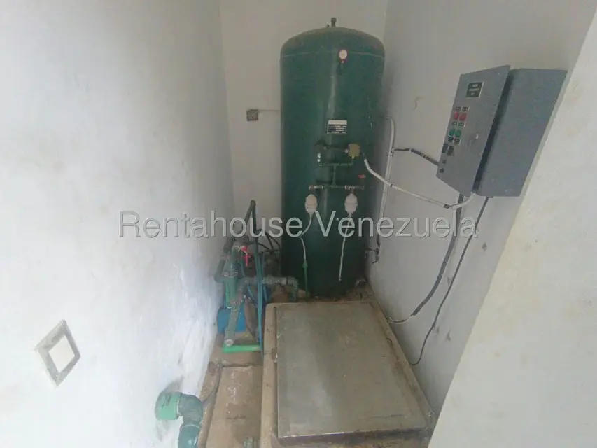Casa (Multipes Niveles) en Venta en La Lagunita Country Club, Distrito Metropolitano - 80