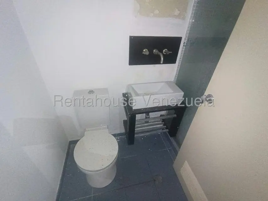 Casa (Multipes Niveles) en Venta en La Lagunita Country Club, Distrito Metropolitano - 83