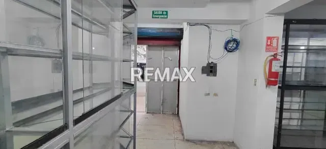 Local Comercial en Alquiler en Quinta Crespo - 10
