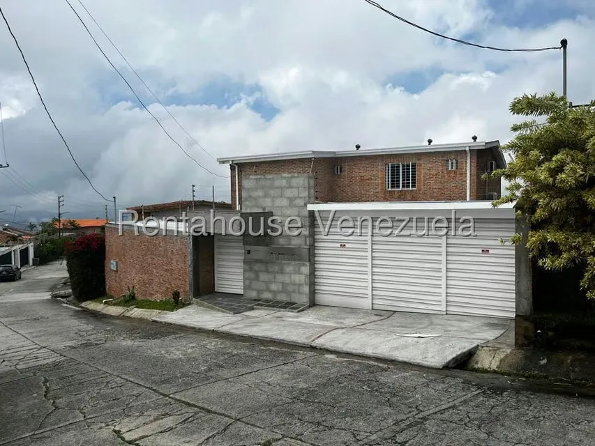Casa (Duplex) en Venta en Oripoto, Distrito Metropolitano