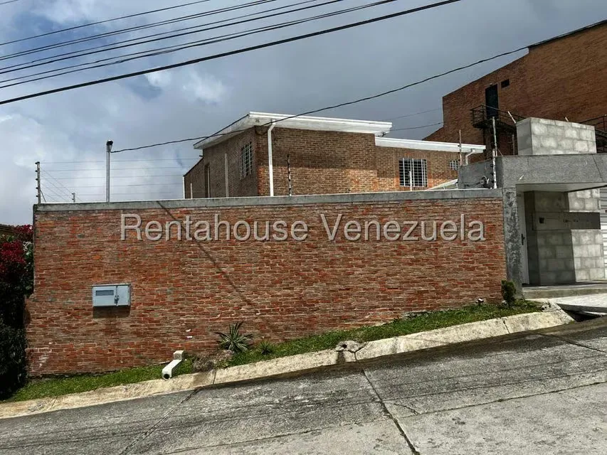 Casa (Duplex) en Venta en Oripoto, Distrito Metropolitano - 3