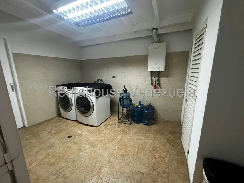 Casa (Duplex) en Venta en Oripoto, Distrito Metropolitano - 26
