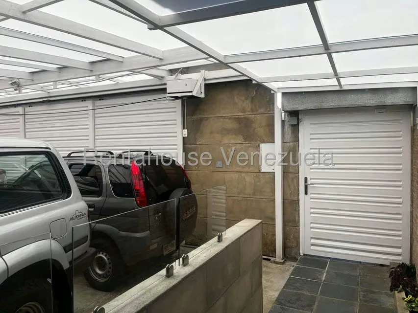 Casa (Duplex) en Venta en Oripoto, Distrito Metropolitano - 4