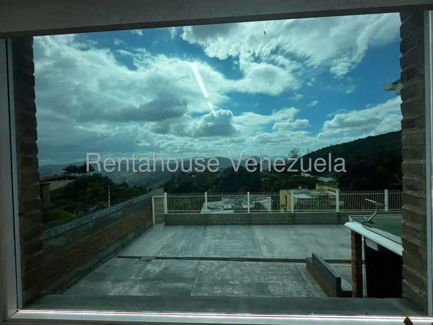 Casa (Duplex) en Venta en Oripoto, Distrito Metropolitano - 39