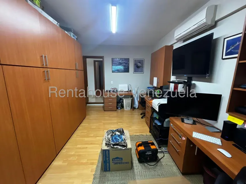 Casa (Duplex) en Venta en Oripoto, Distrito Metropolitano - 40