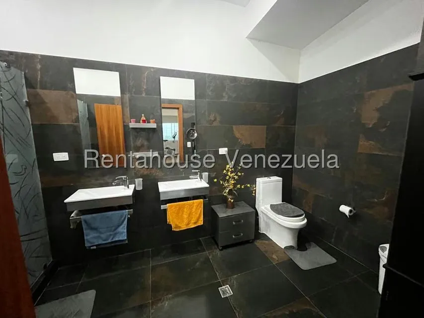 Casa (Duplex) en Venta en Oripoto, Distrito Metropolitano - 46