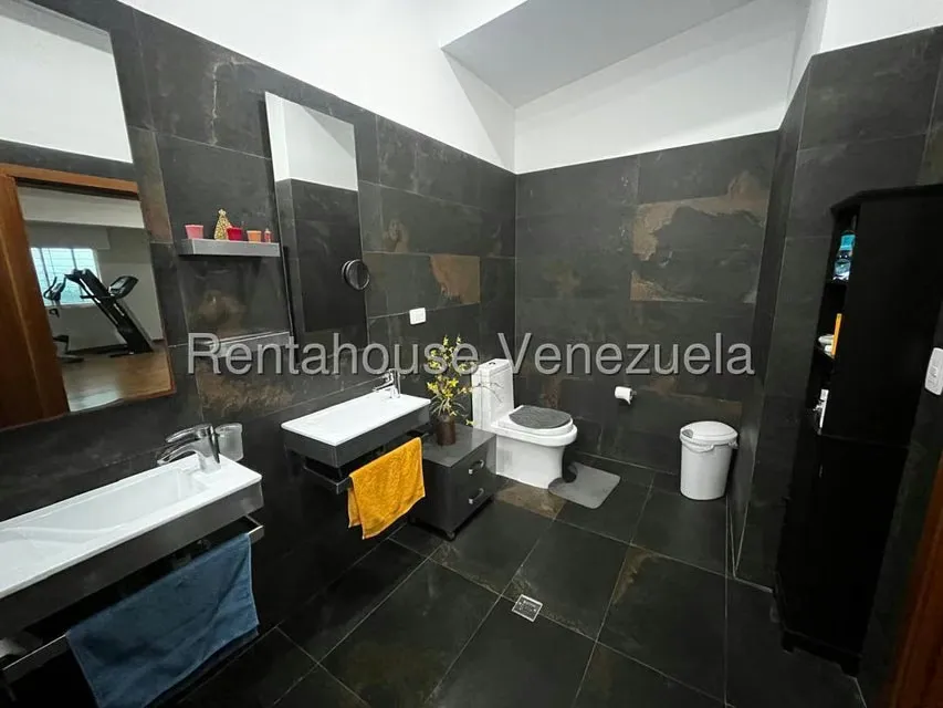 Casa (Duplex) en Venta en Oripoto, Distrito Metropolitano - 48