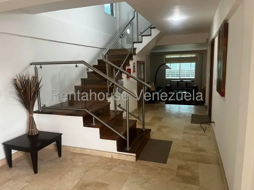 Casa (Duplex) en Venta en Oripoto, Distrito Metropolitano - 7