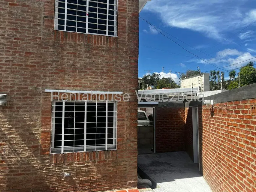 Casa (Duplex) en Venta en Oripoto, Distrito Metropolitano - 66