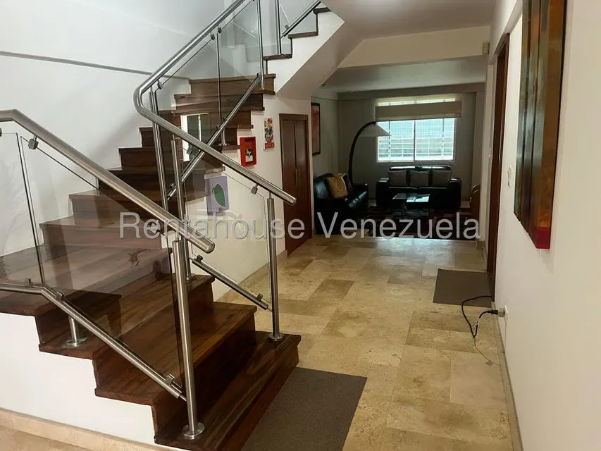Casa (Duplex) en Venta en Oripoto, Distrito Metropolitano - 8