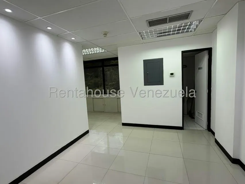Oficina en Alquiler en Los Samanes, Distrito Metropolitano - 10