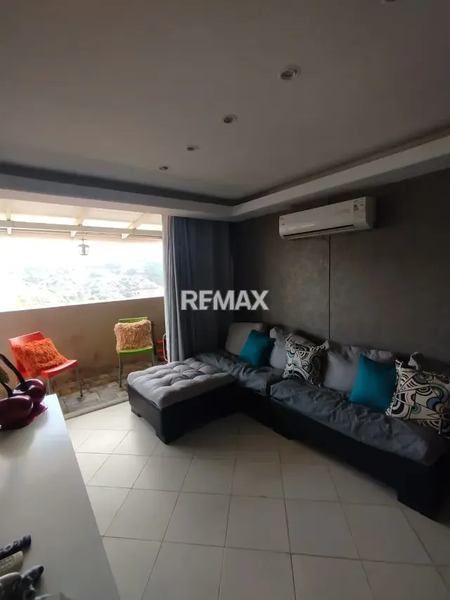 Venta de lindo PenHouse totalmente remodelado en El Encantado, El Hatillo - 14