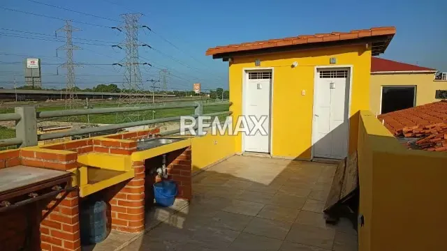 Apto. ampliado en Venta Urbanizacion La Orquidea La Morita 1 - 8