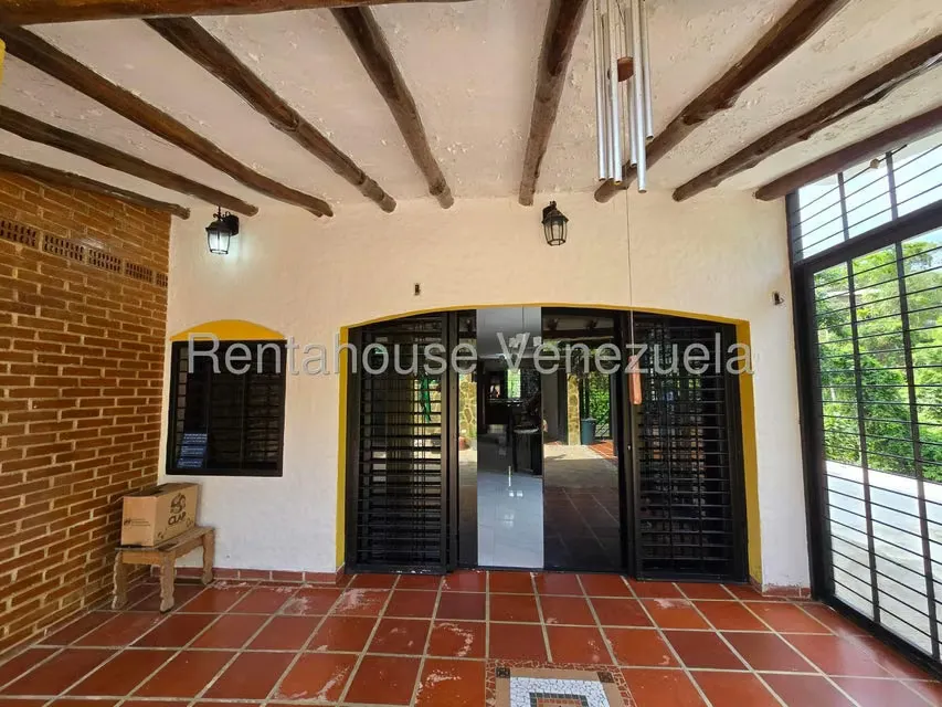 Townhouse (Duplex) en Alquiler en La Union, Distrito Metropolitano - 6