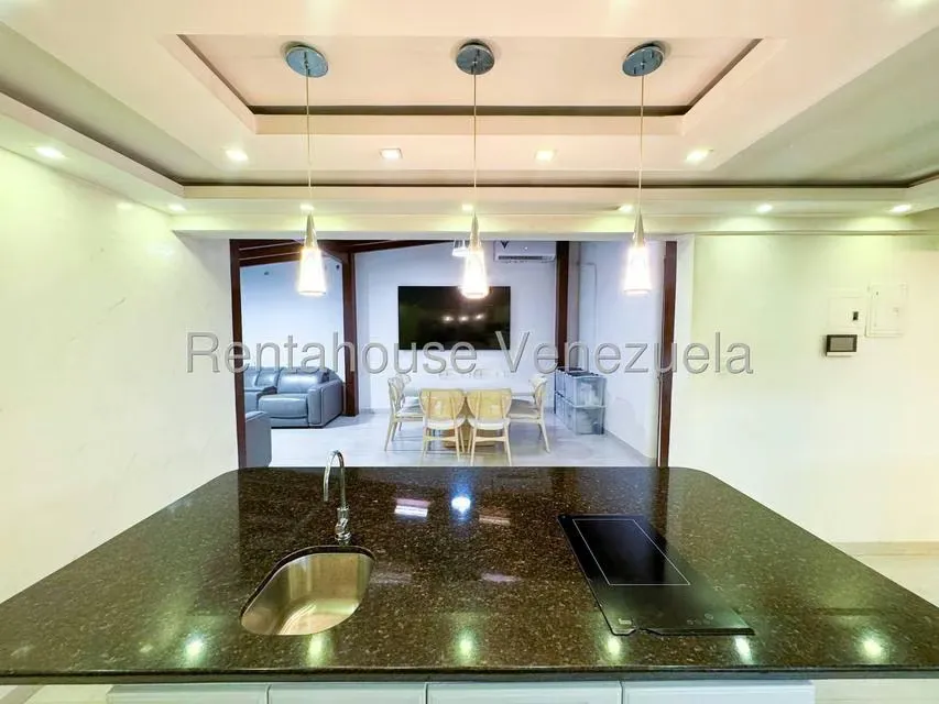 Casa (Multipes Niveles) en Venta en El Cafetal, Distrito Metropolitano - 19