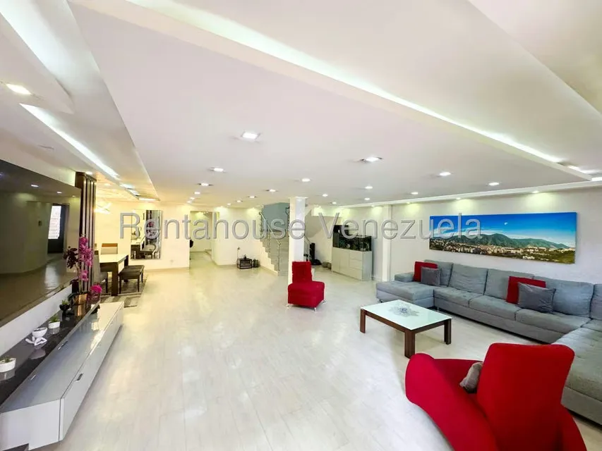 Casa (Multipes Niveles) en Venta en El Cafetal, Distrito Metropolitano - 3