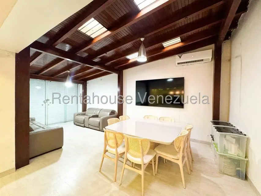 Casa (Multipes Niveles) en Venta en El Cafetal, Distrito Metropolitano - 21