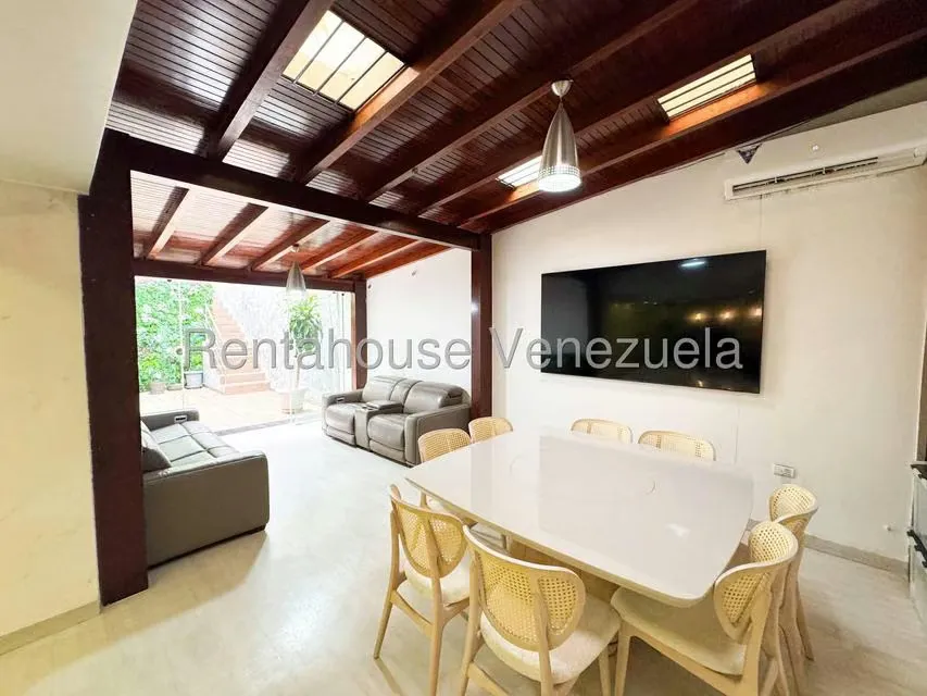 Casa (Multipes Niveles) en Venta en El Cafetal, Distrito Metropolitano - 25