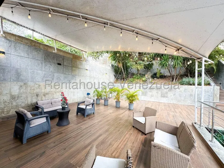 Casa (Multipes Niveles) en Venta en El Cafetal, Distrito Metropolitano - 41